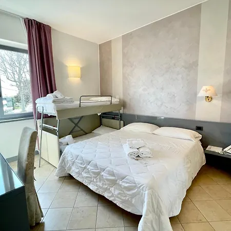Hotel Alfieri Sirmione Zimmer foto