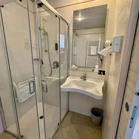Hotel Alfieri Sirmione Zimmer foto